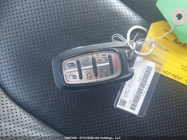 Chrysler Pacifica Limited 2026 2C4RC1GG3TR215647 Image 11