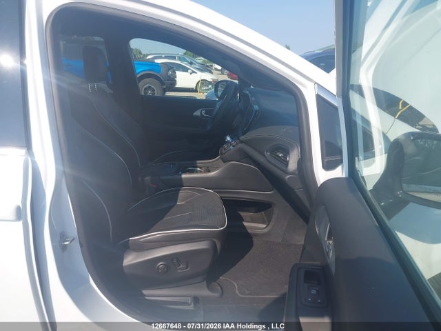 Chrysler Pacifica Limited 2026 2C4RC1GG3TR215647 Image 5