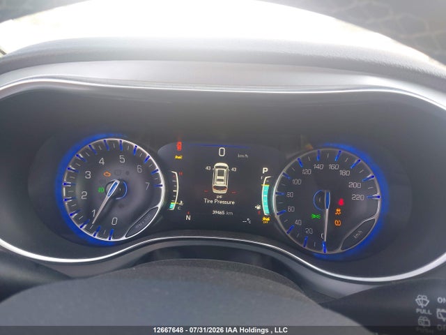 Chrysler Pacifica Limited 2026 2C4RC1GG3TR215647 Image 7