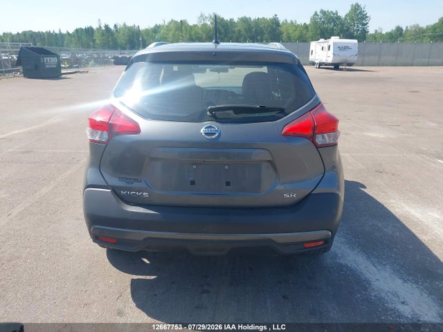 12667753 :رقم المزاد ، 3N1CP5CU8KL561110 vin ، 2019 Nissan Kicks S/sr/sv مزاد بيع