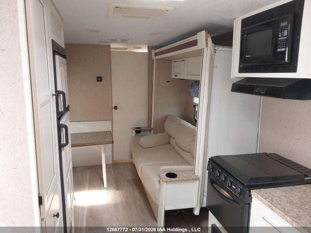 2010 Forest River Real-lite 17bs მანქანა იყიდება აუქციონზე, vin: 4X4TPAZ21BN013150, აუქციონის ნომერი: 12667772