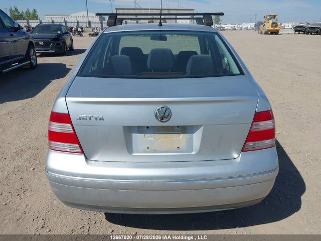 2004 Volkswagen Jetta Gls 2.0l მანქანა იყიდება აუქციონზე, vin: 3VWSK29M04M012413, აუქციონის ნომერი: 12667820