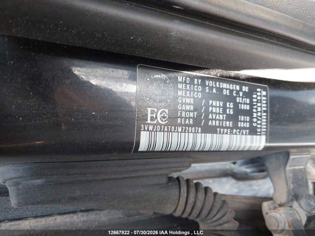 Volkswagen Beetle 2018 3VWJD7AT0JM720078 Image 19
