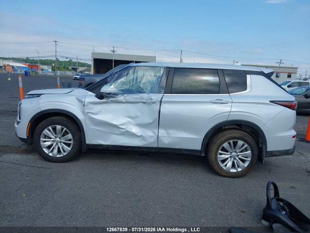 12667839 :رقم المزاد ، JA4J4UA86SZ624396 vin ، 2025 Mitsubishi Outlander Es S-awc مزاد بيع