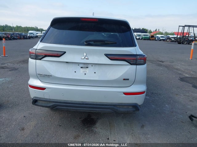 12667839 :رقم المزاد ، JA4J4UA86SZ624396 vin ، 2025 Mitsubishi Outlander Es S-awc مزاد بيع