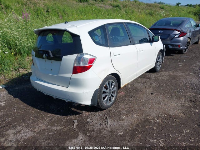 Продажа на аукционе авто 2014 Honda Fit Sport, vin: LUCGE8H75E3000254, номер лота: 12667843