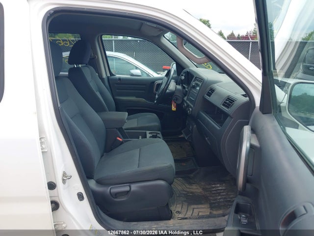 Honda Ridgeline Sport 2014 5FPYK1F71EB502829 Image 6