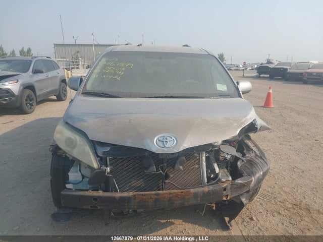 Aukcja sprzedaży 2011 Toyota Sienna, vin: 5TDZK3DC4BS132234, numer aukcji: 12667879