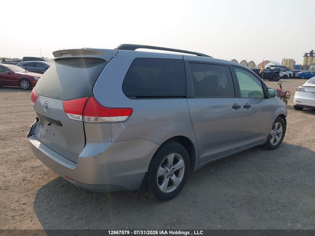 Aukcja sprzedaży 2011 Toyota Sienna, vin: 5TDZK3DC4BS132234, numer aukcji: 12667879
