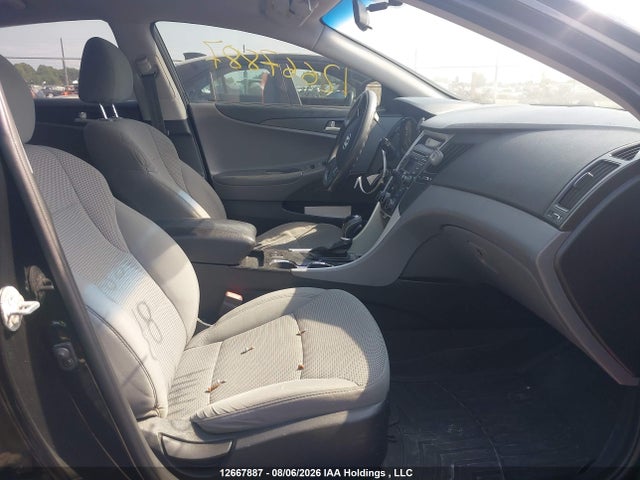 Продажа на аукционе авто 2014 Hyundai Sonata Gl, vin: 5NPEB4ACXEH812318, номер лота: 12667887