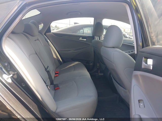 Продажа на аукционе авто 2014 Hyundai Sonata Gl, vin: 5NPEB4ACXEH812318, номер лота: 12667887