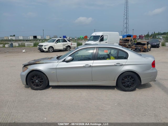 12667897 :رقم المزاد ، WBAVD33556KV67012 vin ، 2006 Bmw 330xi مزاد بيع