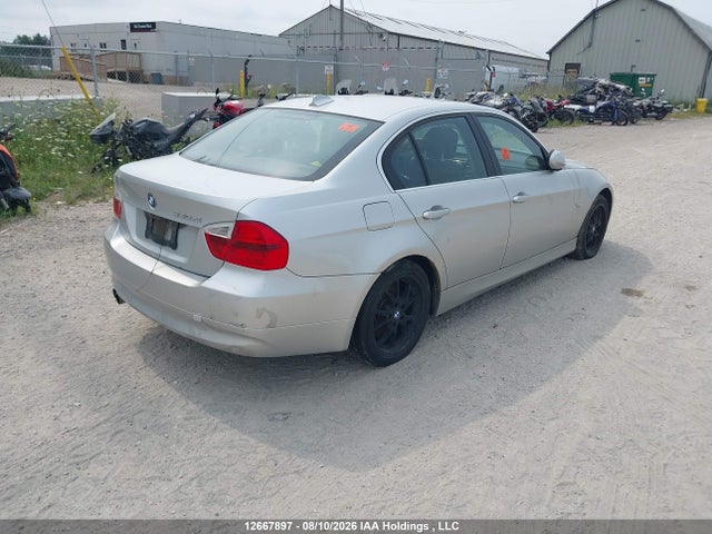 12667897 :رقم المزاد ، WBAVD33556KV67012 vin ، 2006 Bmw 330xi مزاد بيع