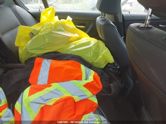 12667897 :رقم المزاد ، WBAVD33556KV67012 vin ، 2006 Bmw 330xi مزاد بيع