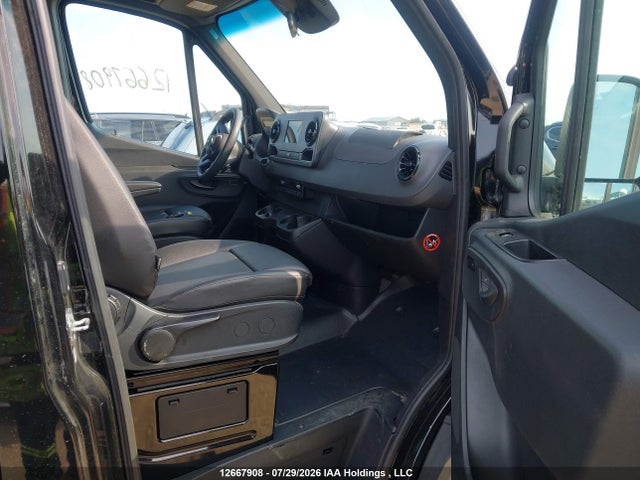 12667908 :رقم المزاد ، W1Z4KFHY4RP626400 vin ، 2024 Mercedes-benz Sprinter 2500 High Roof 4-cyl Diesel مزاد بيع