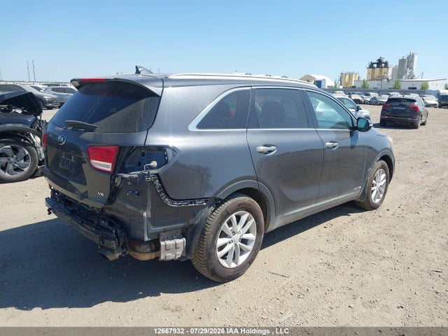 2017 Kia Sorento 3.3l Lx V6 7-seater მანქანა იყიდება აუქციონზე, vin: 5XYPGDA55HG214578, აუქციონის ნომერი: 12667932
