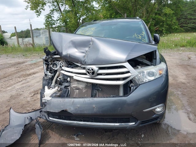 12667940 :رقم المزاد ، 5TDBK3EH9DS257647 vin ، 2013 Toyota Highlander V6 مزاد بيع
