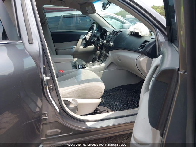12667940 :رقم المزاد ، 5TDBK3EH9DS257647 vin ، 2013 Toyota Highlander V6 مزاد بيع