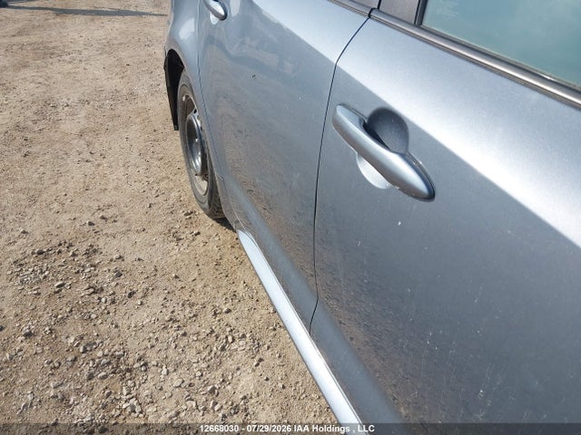 Toyota COROLLA LE 2022 5YFBPMBE8NP302055 Image 6