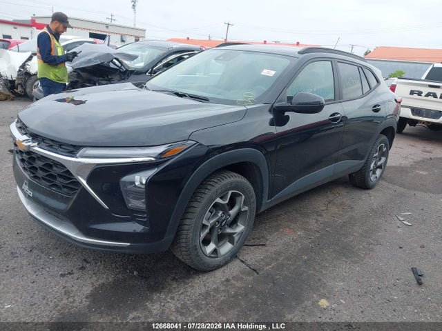Chevrolet TRAX 1LT 2025 KL77LHE29SC223134 Image 2