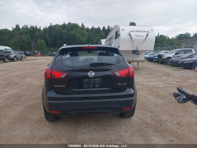 12668062 :رقم المزاد ، JN1BJ1CR9JW264437 vin ، 2018 Nissan Qashqai S/sl/sv مزاد بيع