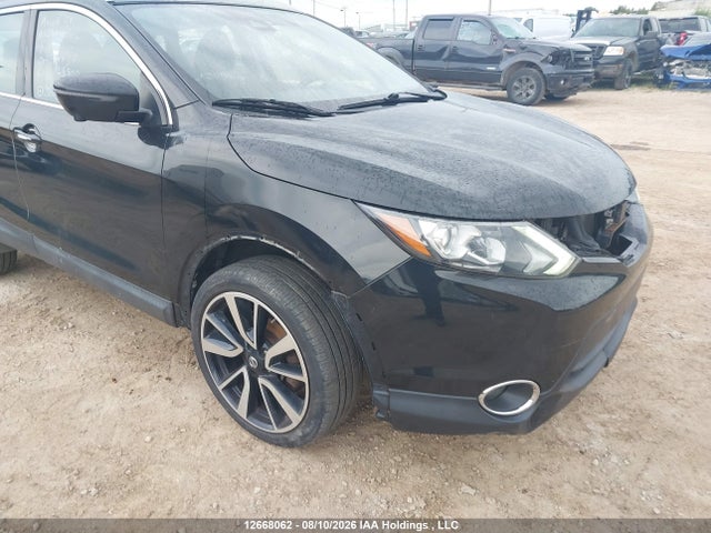 12668062 :رقم المزاد ، JN1BJ1CR9JW264437 vin ، 2018 Nissan Qashqai S/sl/sv مزاد بيع