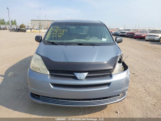 2005 Toyota Sienna Ce მანქანა იყიდება აუქციონზე, vin: 5TDBA29C95S032951, აუქციონის ნომერი: 12668067