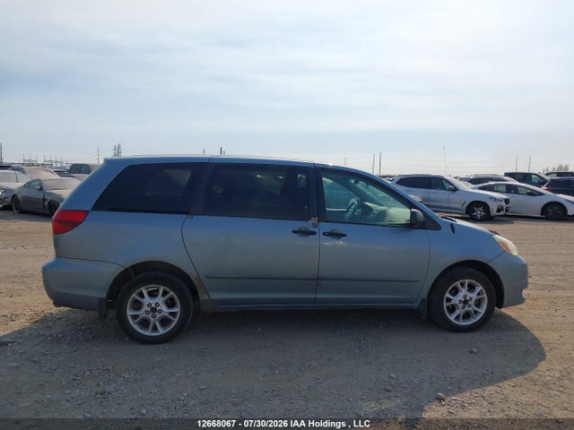 2005 Toyota Sienna Ce მანქანა იყიდება აუქციონზე, vin: 5TDBA29C95S032951, აუქციონის ნომერი: 12668067