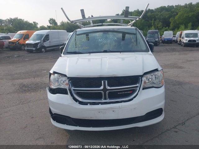 12668073 :رقم المزاد ، 2C4RDGBGXJR163762 vin ، 2018 Dodge Grand Caravan Se مزاد بيع