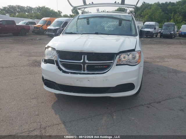 12668073 :رقم المزاد ، 2C4RDGBGXJR163762 vin ، 2018 Dodge Grand Caravan Se مزاد بيع