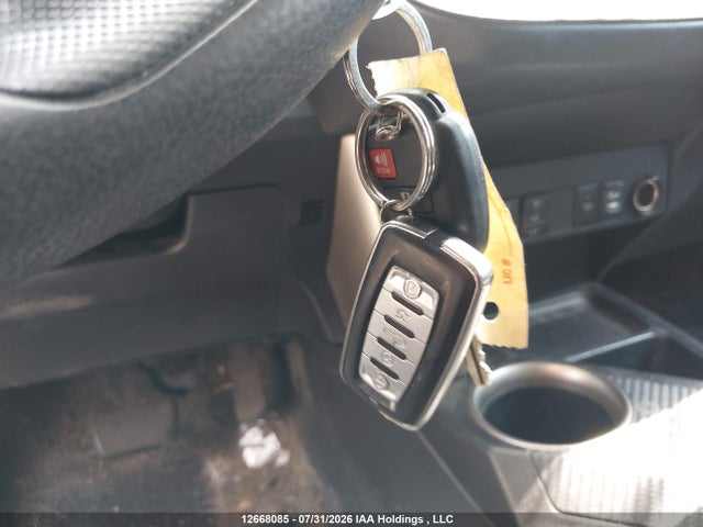Toyota RAV4 LE 2015 2T3BFREV5FW238317 Image 11