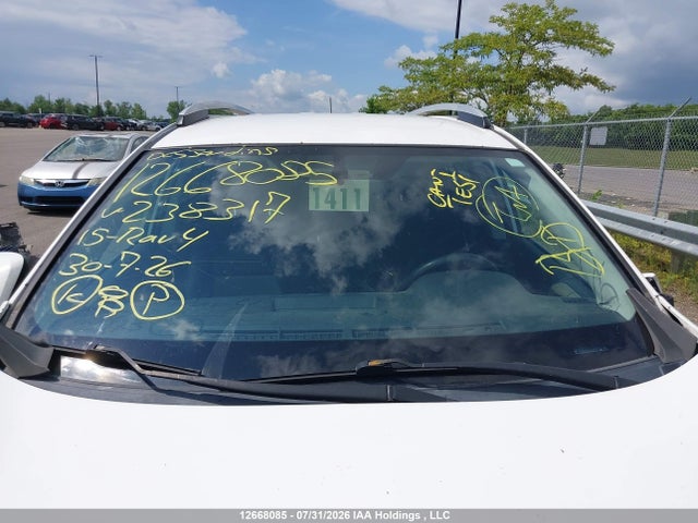 Toyota RAV4 LE 2015 2T3BFREV5FW238317 Image 17