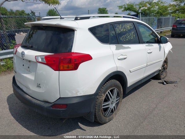 Toyota RAV4 LE 2015 2T3BFREV5FW238317 Image 4