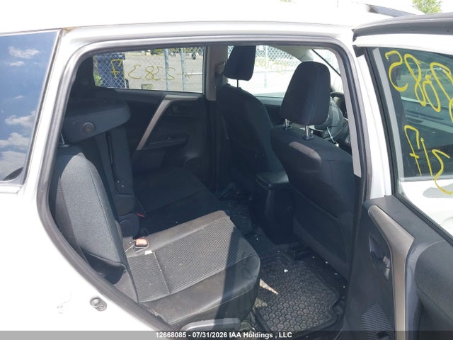 Toyota RAV4 LE 2015 2T3BFREV5FW238317 Image 8