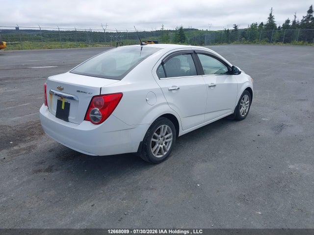 Chevrolet SONIC LT 2014 1G1JC5EH4E4241088 Image 4