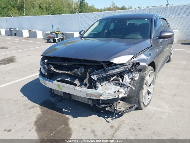 1HGCV1F97JA800642 Honda Accord Touring