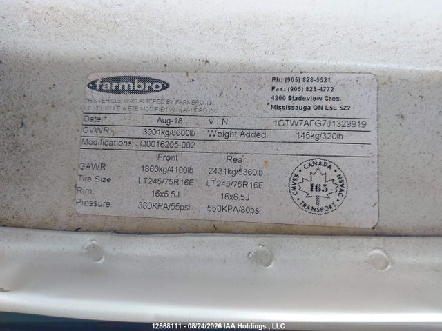 GMC Savana G2500 2018 1GTW7AFG7J1329919 Image 9