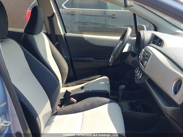 12646981 :رقم المزاد ، JTDKTUD36CD523693 vin ، 2012 Toyota Yaris Le مزاد بيع