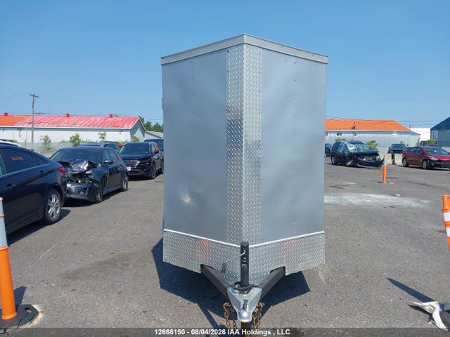 12668150 :رقم المزاد ، 5UZBE0818ED027170 vin ، 2014 Diamond C Trailer Enclosed Trailer Bnb58 مزاد بيع
