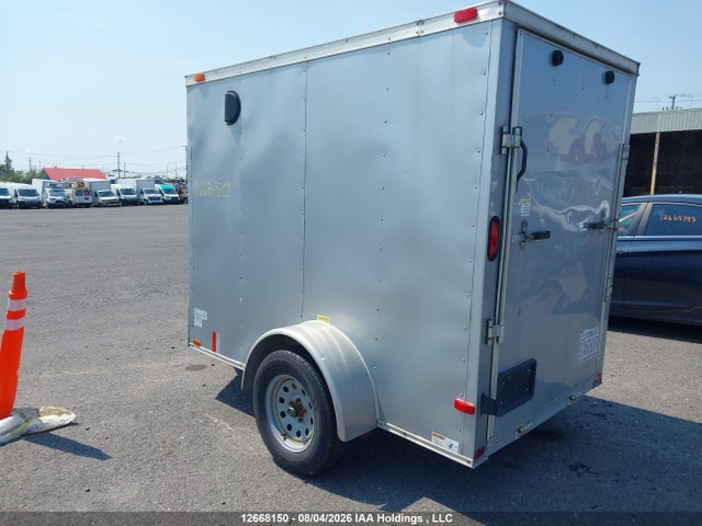 12668150 :رقم المزاد ، 5UZBE0818ED027170 vin ، 2014 Diamond C Trailer Enclosed Trailer Bnb58 مزاد بيع