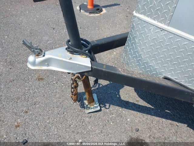 12668150 :رقم المزاد ، 5UZBE0818ED027170 vin ، 2014 Diamond C Trailer Enclosed Trailer Bnb58 مزاد بيع