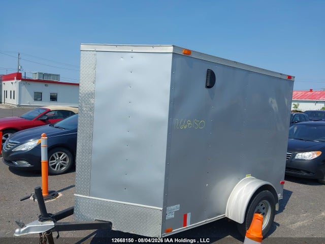 12668150 :رقم المزاد ، 5UZBE0818ED027170 vin ، 2014 Diamond C Trailer Enclosed Trailer Bnb58 مزاد بيع