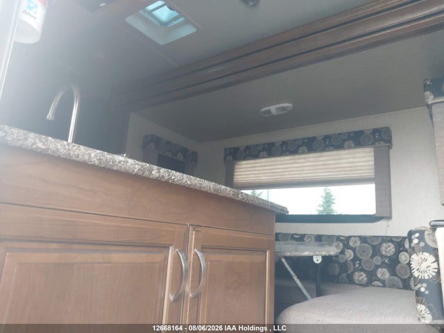Keystone Laredo 2015 4YDT25B20FK602040 Image 5
