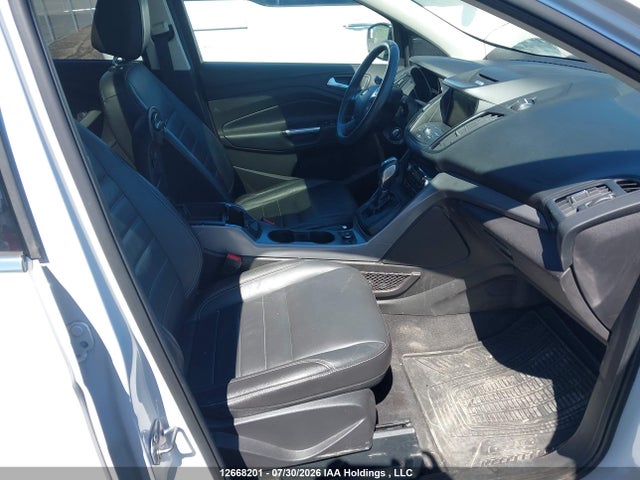 Продажа на аукционе авто 2015 Ford Escape Se, vin: 1FMCU9G95FUB98789, номер лота: 12668201