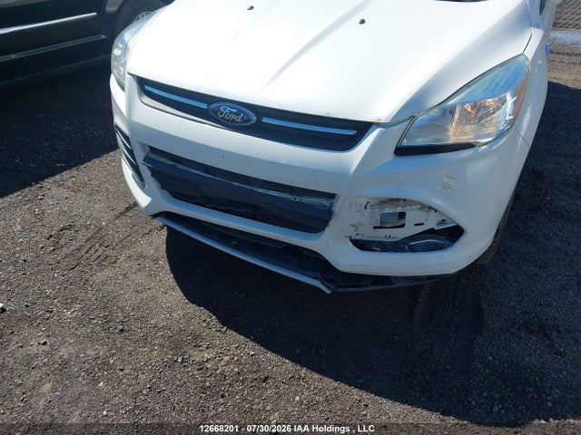 Продажа на аукционе авто 2015 Ford Escape Se, vin: 1FMCU9G95FUB98789, номер лота: 12668201
