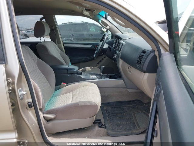 2005 Toyota 4runner Sr5/sport მანქანა იყიდება აუქციონზე, vin: JTEBU14R450071555, აუქციონის ნომერი: 12668203