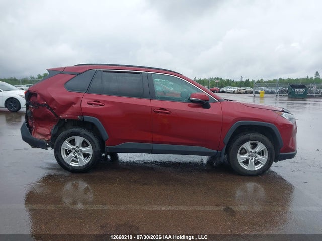 Продажа на аукционе авто 2021 Toyota Rav4 Xle, vin: 2T3R1RFV2MW179493, номер лота: 12668210