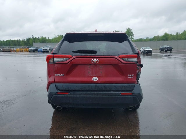 Продажа на аукционе авто 2021 Toyota Rav4 Xle, vin: 2T3R1RFV2MW179493, номер лота: 12668210