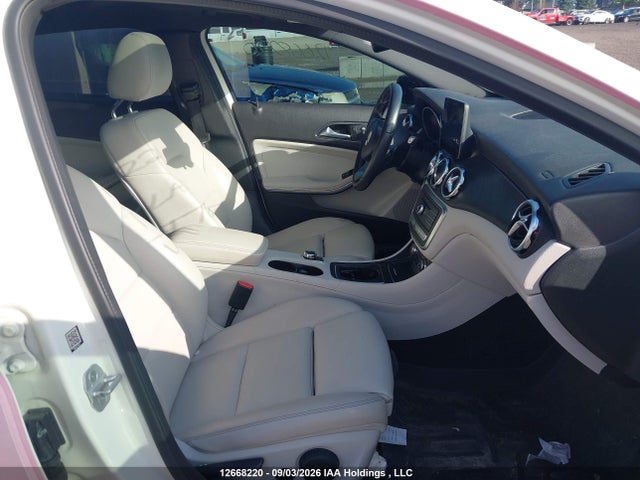 Aukcja sprzedaży 2018 Mercedes-benz Gla 250 4matic, vin: WDCTG4GB0JJ414781, numer aukcji: 12668220