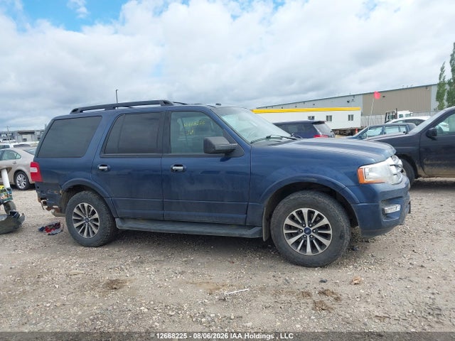 Продажа на аукционе авто 2016 Ford Expedition Xlt, vin: 1FMJU1JT3GEF19012, номер лота: 12668225